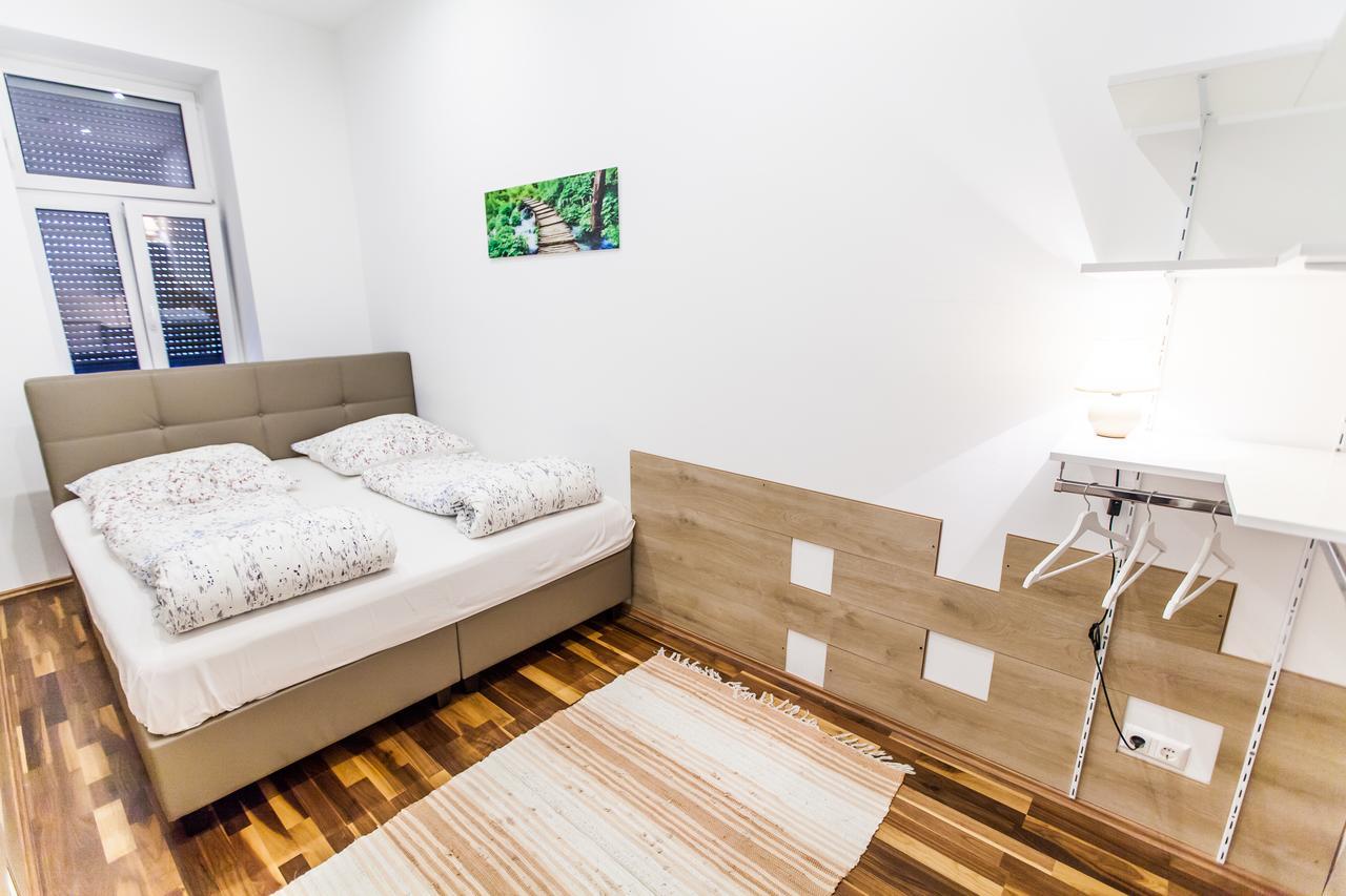 Vienna Market Apartments & Free Parking Ngoại thất bức ảnh